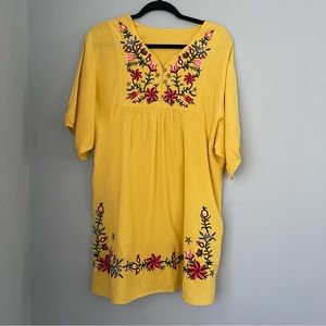 New Yellow Floral Embroidered Tunic Top Size Medium